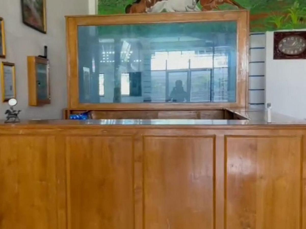 Hotel Lucky 21 Syariah Mitra Reddoorz Lubuklinggau Екстериор снимка